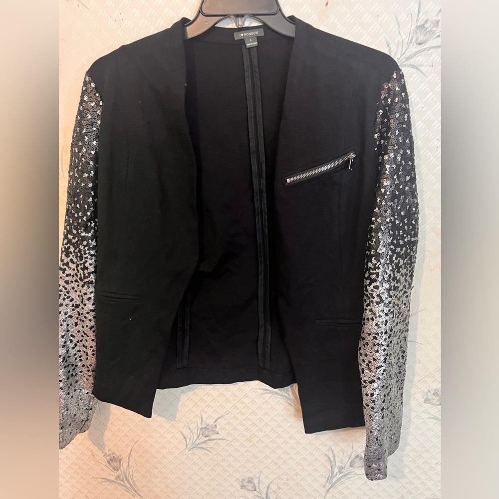 Sequin Arm Blazer